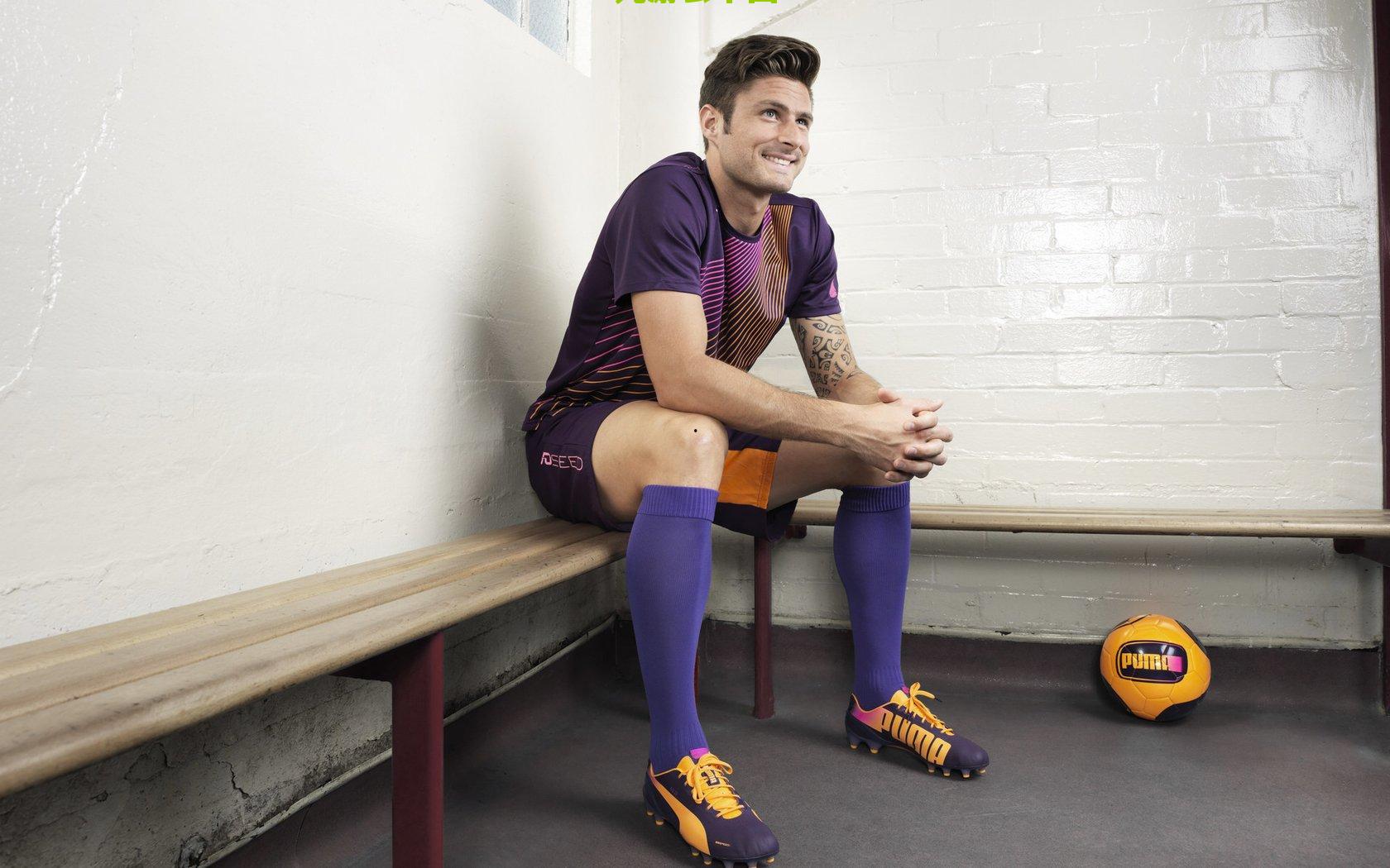 青岛男篮内线支柱杨瀚森离队，球队新赛季布局面临重大调整