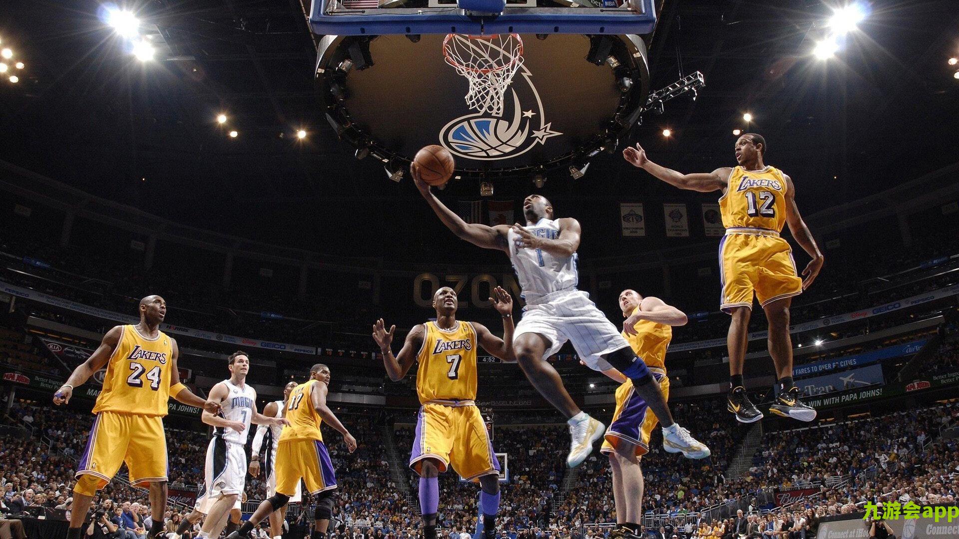 23岁罗杰斯无敌双响炮，维拉2-1逆转利兹联夺2连胜跃居英超第四